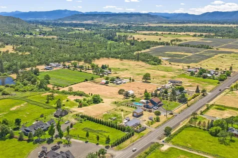 145 Highway 234 Eagle Point OR 97524