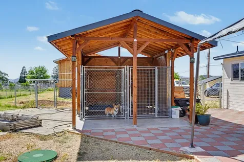 145 Highway 234 Eagle Point OR 97524