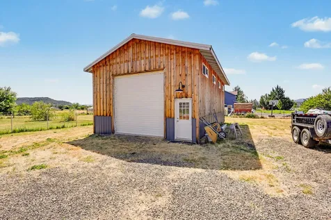 145 Highway 234 Eagle Point OR 97524