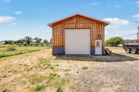 145 Highway 234 Eagle Point OR 97524
