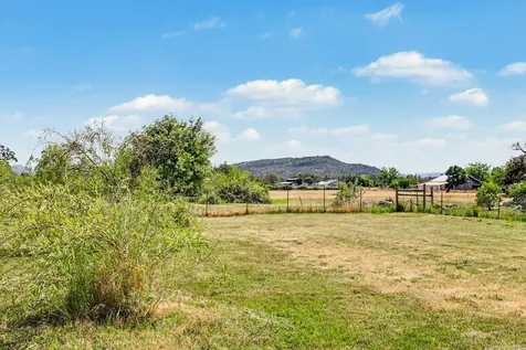 145 Highway 234 Eagle Point OR 97524
