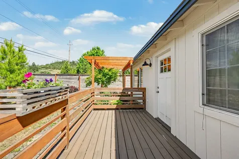 145 Highway 234 Eagle Point OR 97524