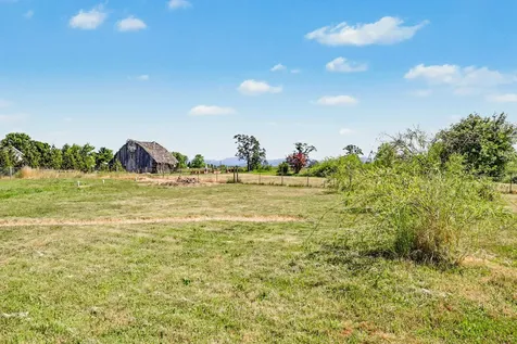 145 Highway 234 Eagle Point OR 97524