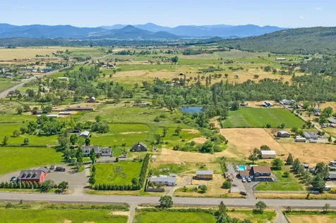 145 Highway 234 Eagle Point OR 97524