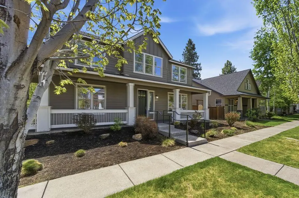 2417 NW Hosmer Lake Drive Bend OR 97703