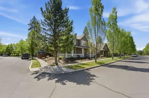2417 NW Hosmer Lake Drive Bend OR 97703