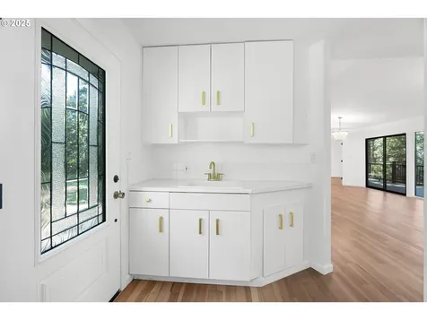 95708 Horton Lane Brookings OR 97415