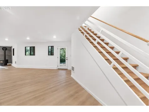95708 Horton Lane Brookings OR 97415