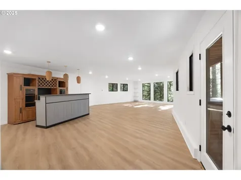 95708 Horton Lane Brookings OR 97415