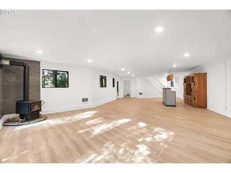 95708 Horton Lane Brookings OR 97415