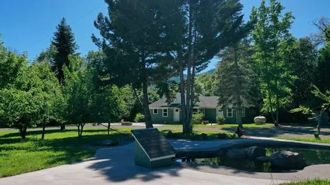 377 Pelton Lane Gold Hill OR 97525