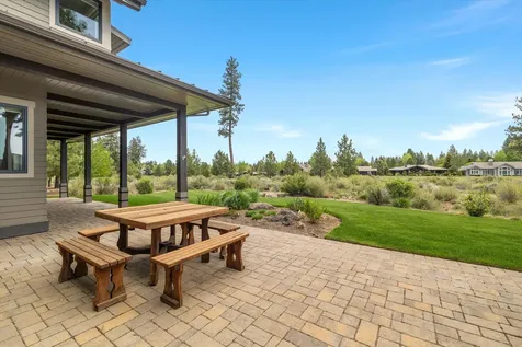 61636 Hosmer Lake Drive Bend OR 97702