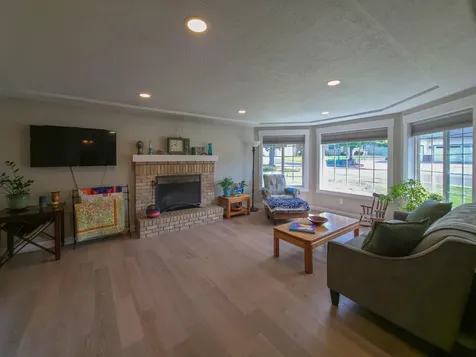 5625 Cherry Lane Medford OR 97504