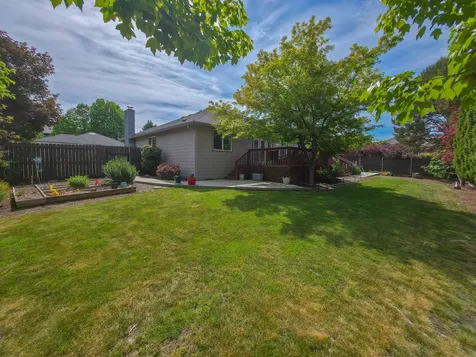 5625 Cherry Lane Medford OR 97504