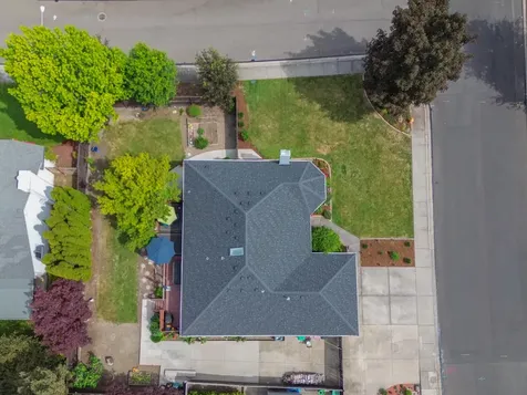 5625 Cherry Lane Medford OR 97504
