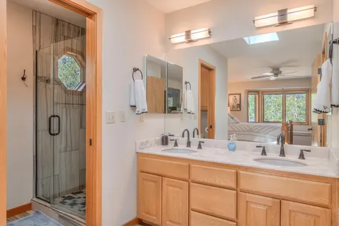 57665 Aspen Lane Sunriver OR 97707