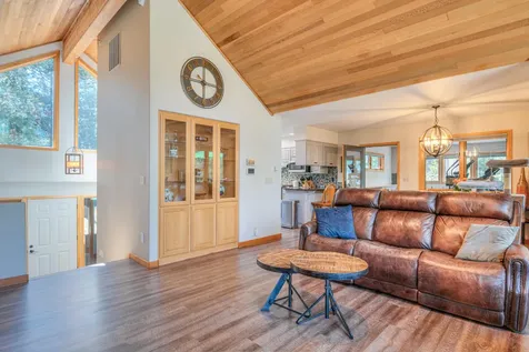 57665 Aspen Lane Sunriver OR 97707