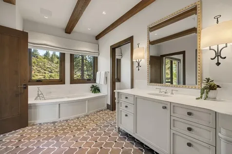19472 Pine Drive Bend OR 97702