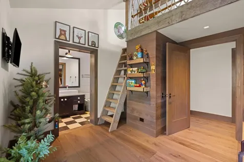 19472 Pine Drive Bend OR 97702