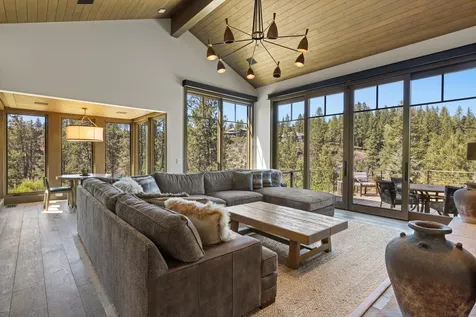 19472 Pine Drive Bend OR 97702