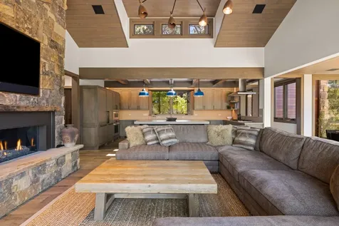 19472 Pine Drive Bend OR 97702