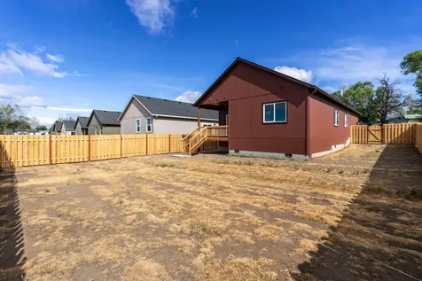 510 SW 6th Street Metolius OR 97741