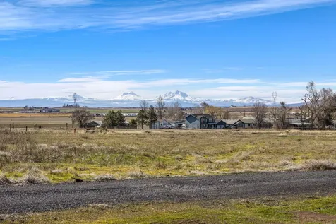510 SW 6th Street Metolius OR 97741
