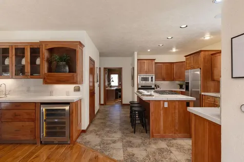 2590 NW Foley Court Bend OR 97703