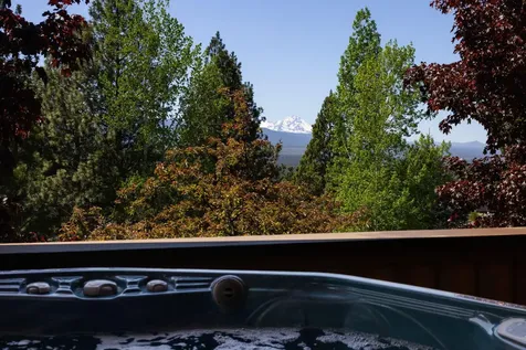 2590 NW Foley Court Bend OR 97703