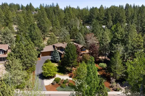 2590 NW Foley Court Bend OR 97703
