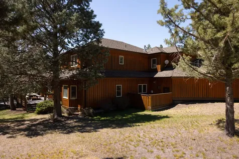 2590 NW Foley Court Bend OR 97703