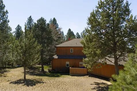 2590 NW Foley Court Bend OR 97703