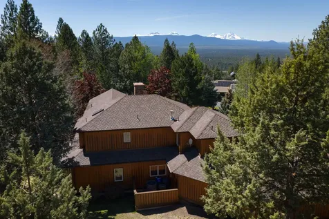 2590 NW Foley Court Bend OR 97703