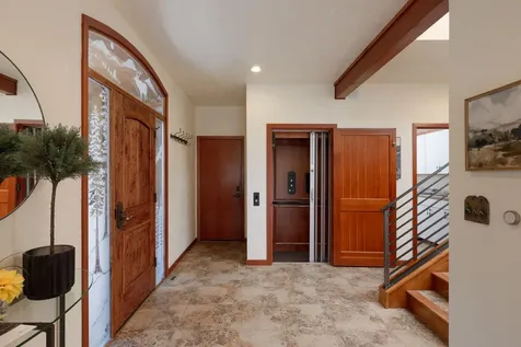 2590 NW Foley Court Bend OR 97703