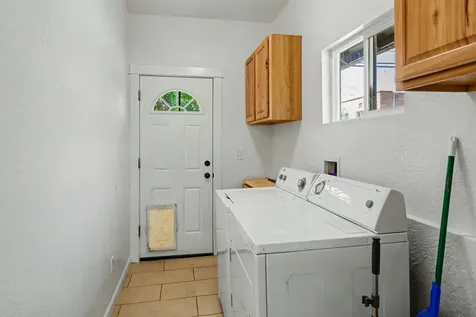 516 S Grape Street Medford OR 97501