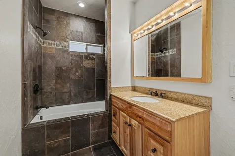 516 S Grape Street Medford OR 97501