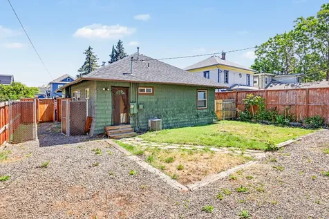 516 S Grape Street Medford OR 97501
