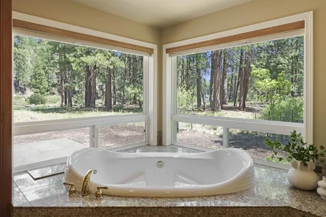 18880 Baker Road Bend OR 97702