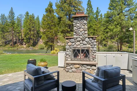 18880 Baker Road Bend OR 97702
