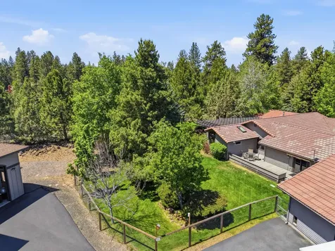 20407 Pine Vista Drive Bend OR 97702