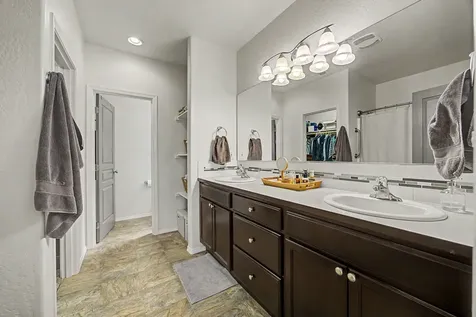 1487 Flower Street Medford OR 97504