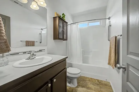 1487 Flower Street Medford OR 97504