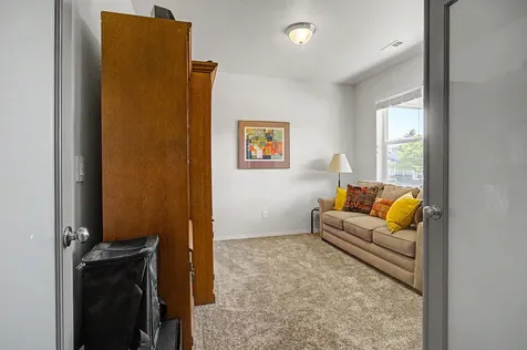 1487 Flower Street Medford OR 97504