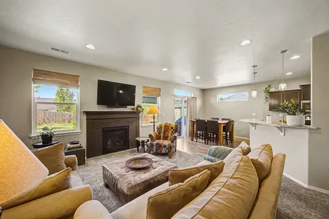 1487 Flower Street Medford OR 97504