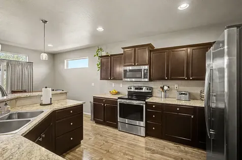 1487 Flower Street Medford OR 97504
