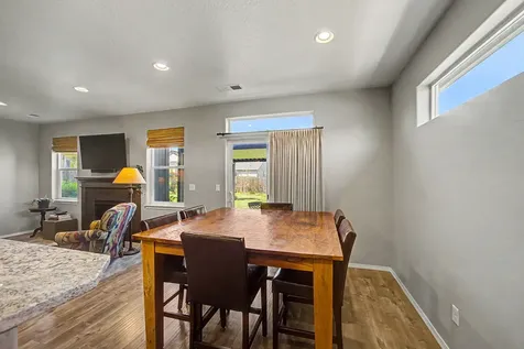 1487 Flower Street Medford OR 97504