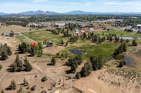 4050 SW Highland Avenue Redmond OR 97756