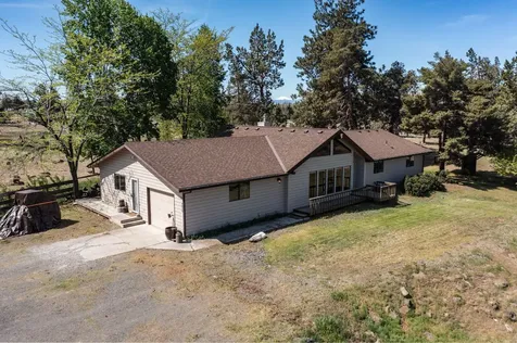 4050 SW Highland Avenue Redmond OR 97756