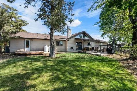 4050 SW Highland Avenue Redmond OR 97756