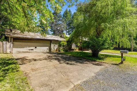 337 S Kerby Avenue Cave Junction OR 97523